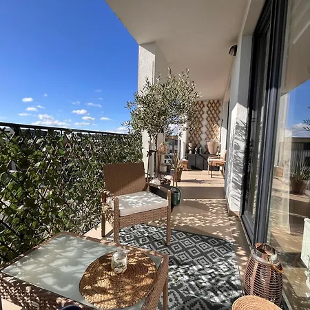 V Meste Apartment *